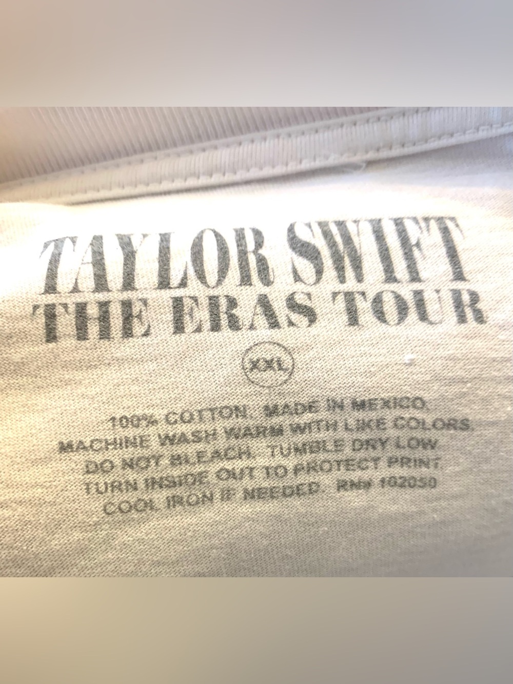 Taylor Swift The Eras Tour Concert Tshirt - Oversized - Vintage Frayed Edge Look - Picture 13 of 13